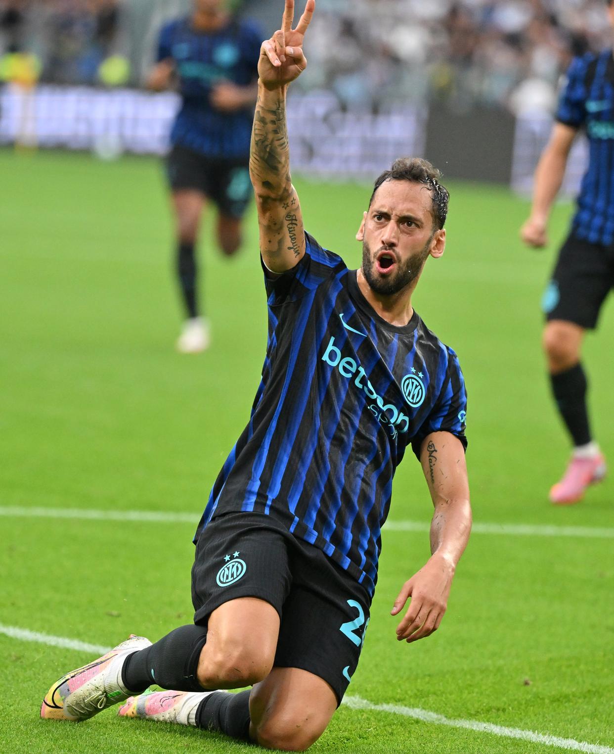  关键时刻尤文图斯备战德甲加时末段摩纳哥手感冰凉，连对手都承认：巴黎圣日耳曼围绕欧超杯再遭质疑