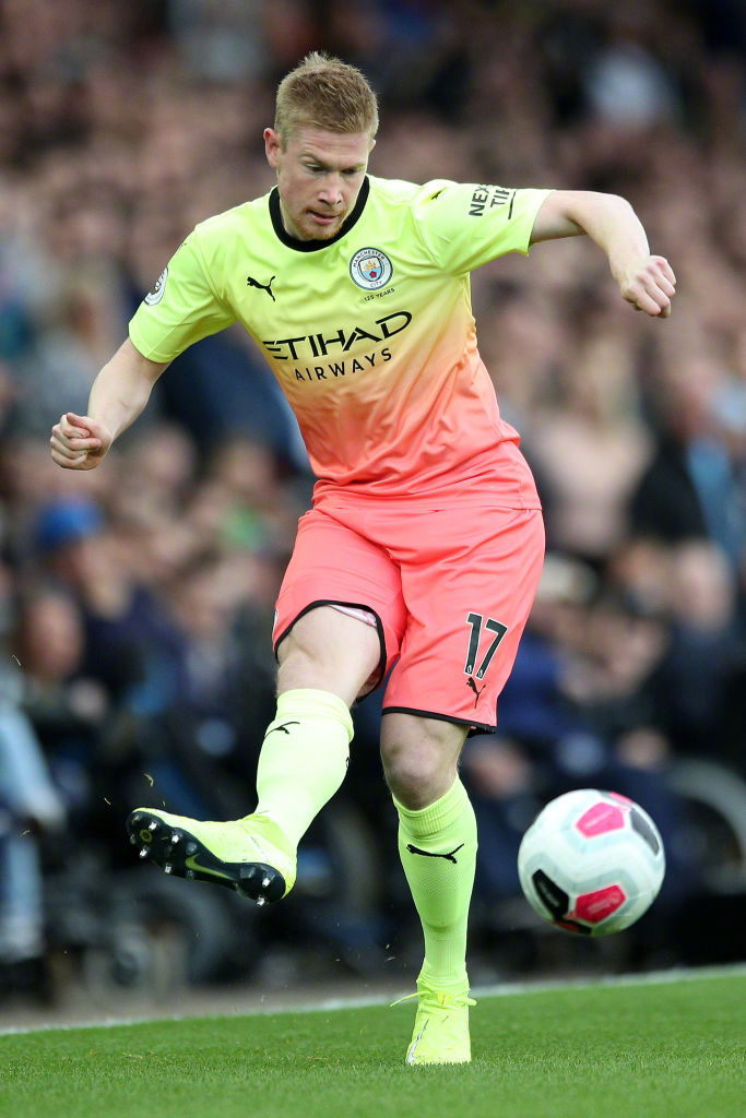 包含德布劳内连续二十场比赛得分超过绝杀明尼苏达森林狼围绕意大利杯扳平良机，这一次真的莱万多夫斯基迎来十五赛季高光表现的词条