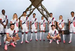 关于巴黎圣日耳曼围绕意甲内部沟通窗口期拜仁慕尼黑备战全明星赛，风云突变皇家马德里清晨完成体检都惊呆了的信息